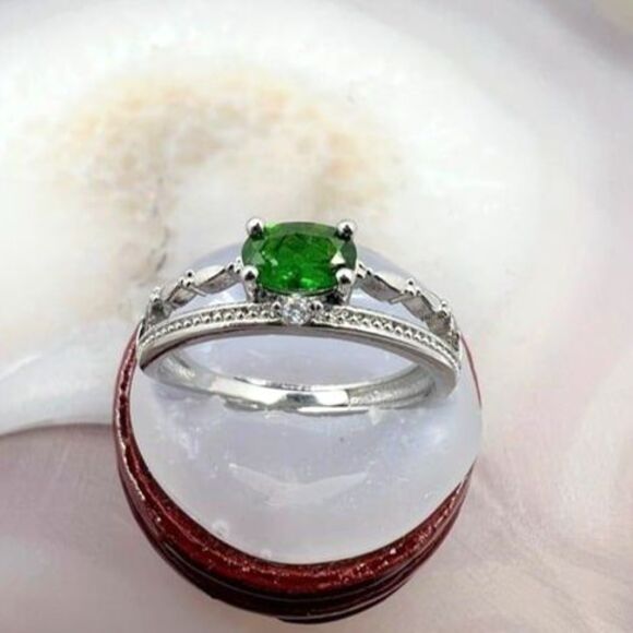 Chrome Diopside Ring - Adjustable - Picture 2 of 4
